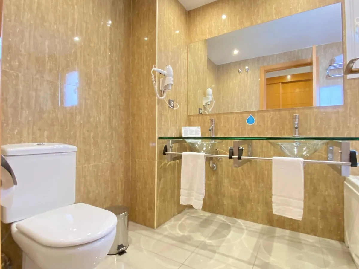 8bed8323-9aff-4735-b5fb-cdca31bae604