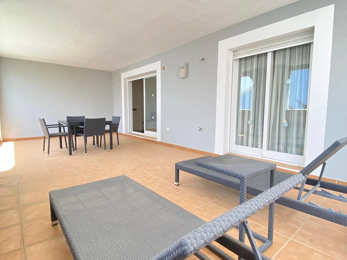 8f2fe646-5c8d-4821-b076-73d6f6237778