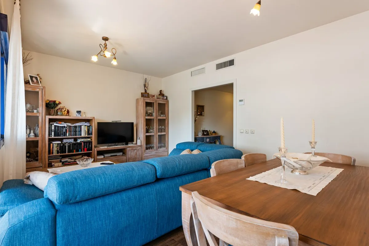 167f98cc-b5a0-45bc-9594-aa7c6f99f387