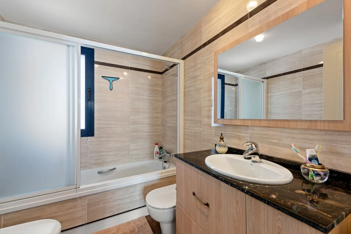 392d81ff-58fa-4cdf-bd3d-40ca1be823aa