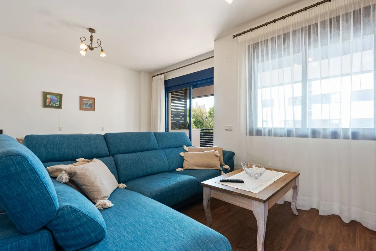 8771bba5-aa33-49ab-bf99-645bdeb9043b