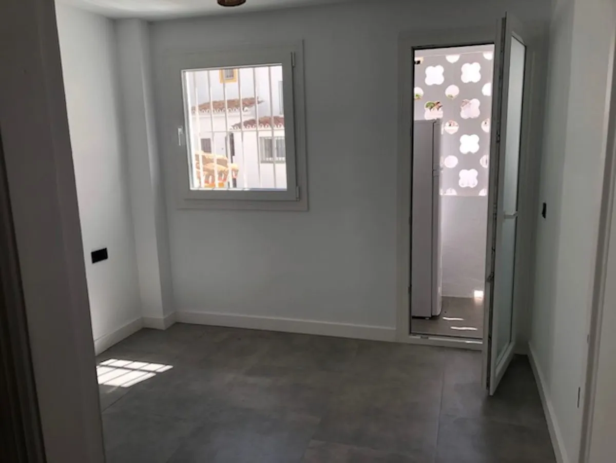 61f26163-3de7-44e3-bee8-00e502cdbe5d