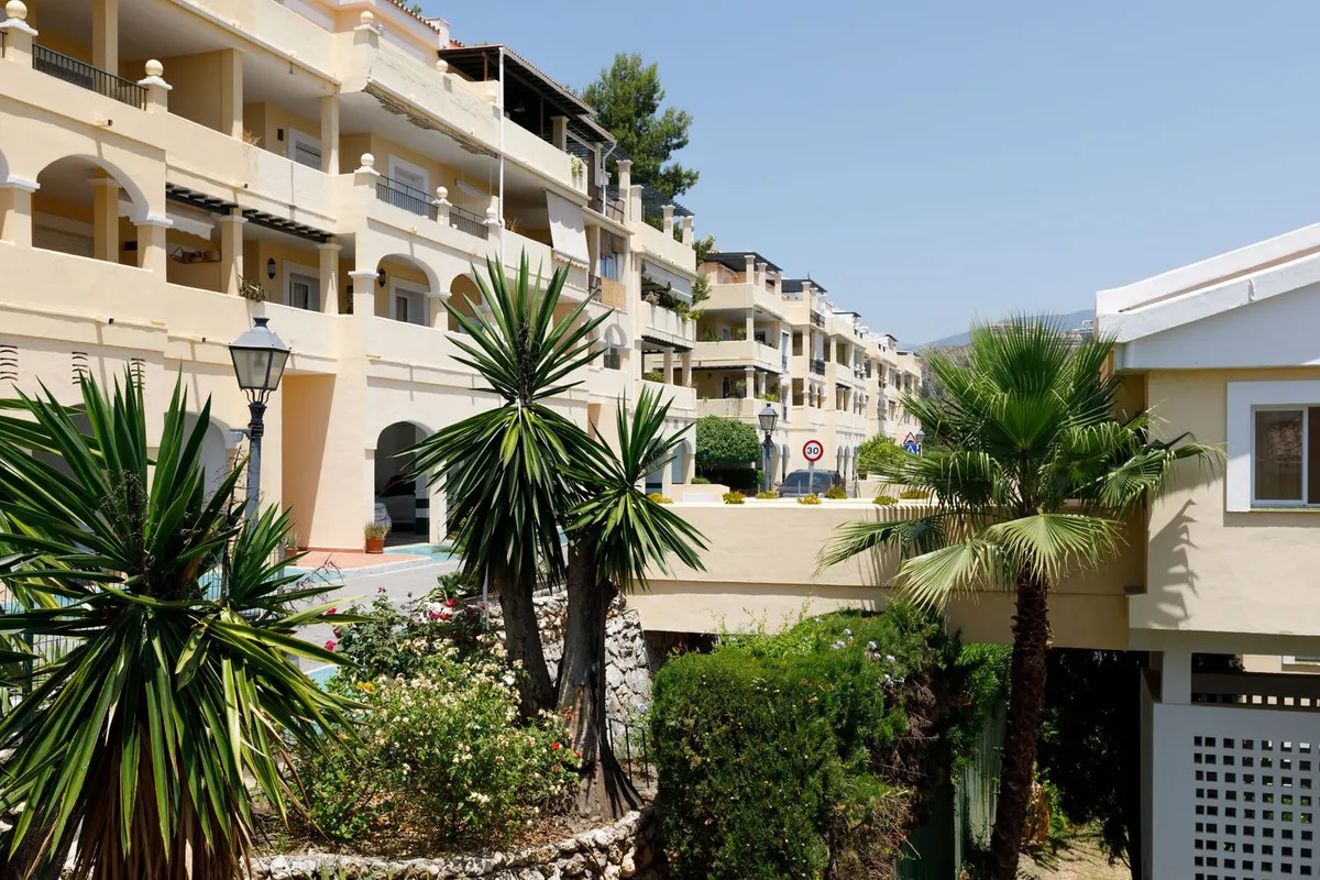 b7adb14b-e535-4f4c-b47d-280b904d4667