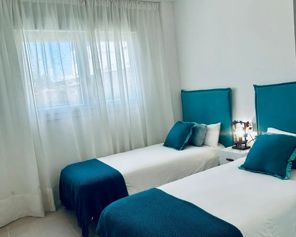 1017090e-ee6e-445d-a982-4c05c1b0a972