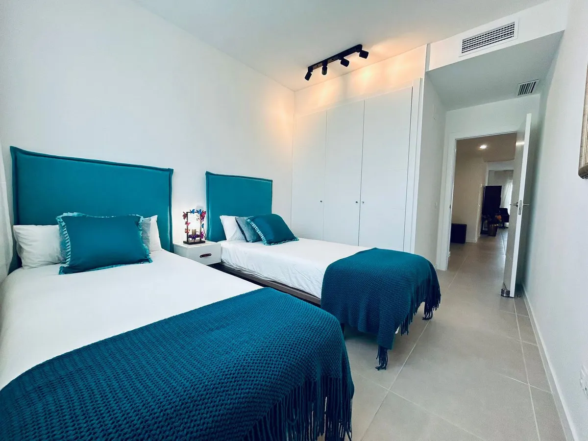 3addc75d-3b3a-452c-8926-45c1a9a469b0