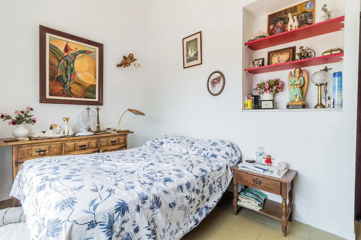 4d85bc9c-8dea-45c3-9cbe-2983e8dca91c