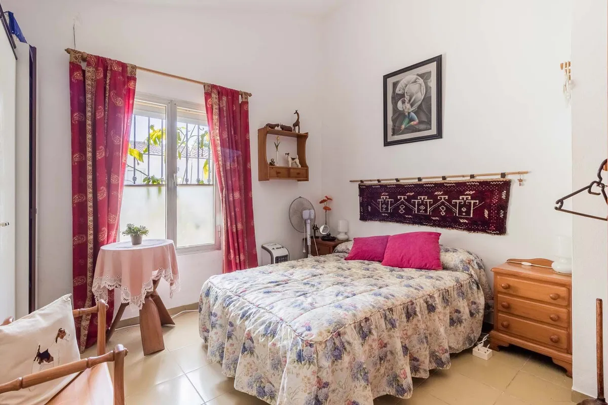 55ec01a1-d41a-4ba7-8e45-9ea519437303