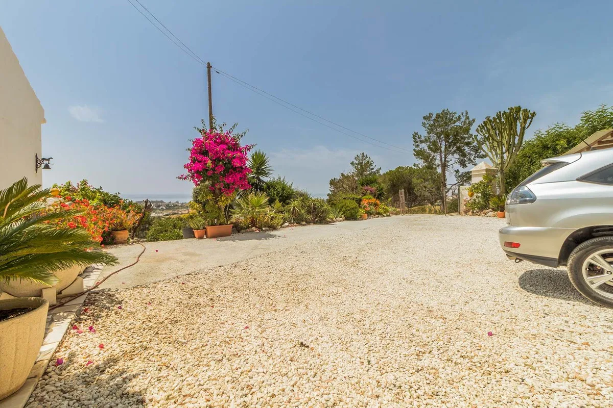 60a10359-2b23-424b-9777-1558a38b45e7