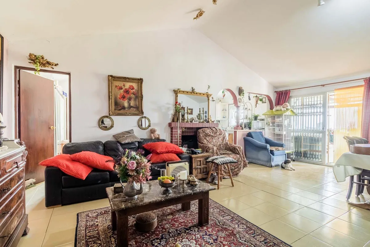 6ae18ffe-c389-4bcf-b703-5396ca7f3bc8