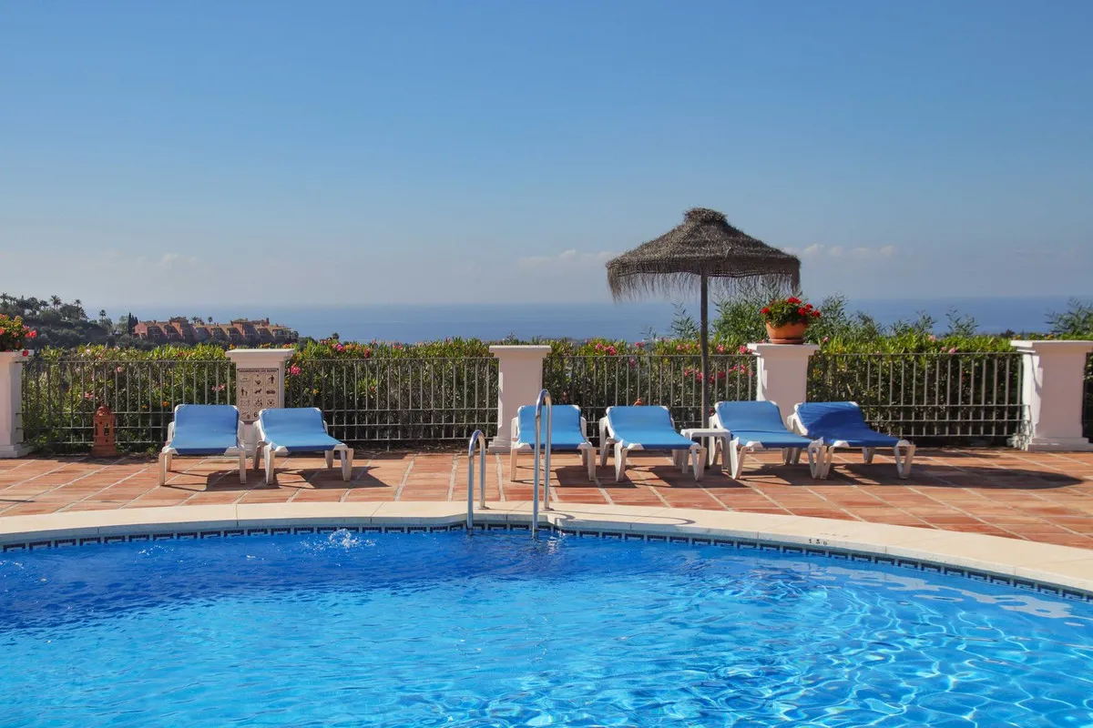 cde6a3ca-d5d2-4ffe-a82d-72835a97615c