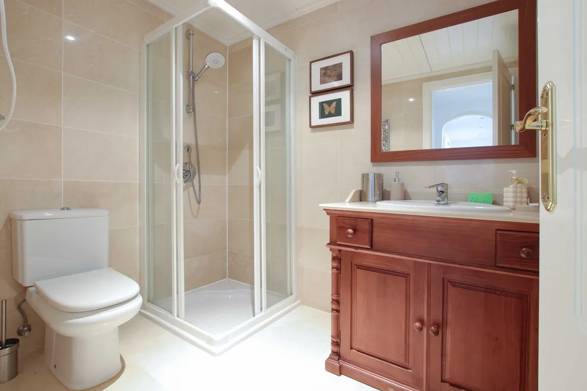 f66a226e-cac1-41bc-aed2-6e16160dd5f9