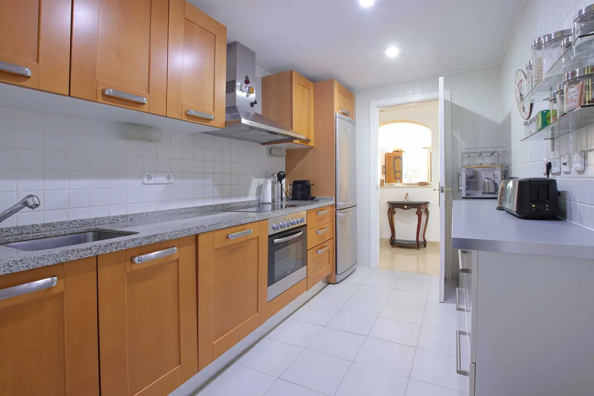 fbb65566-0cc9-451d-887c-8da9710ede7e