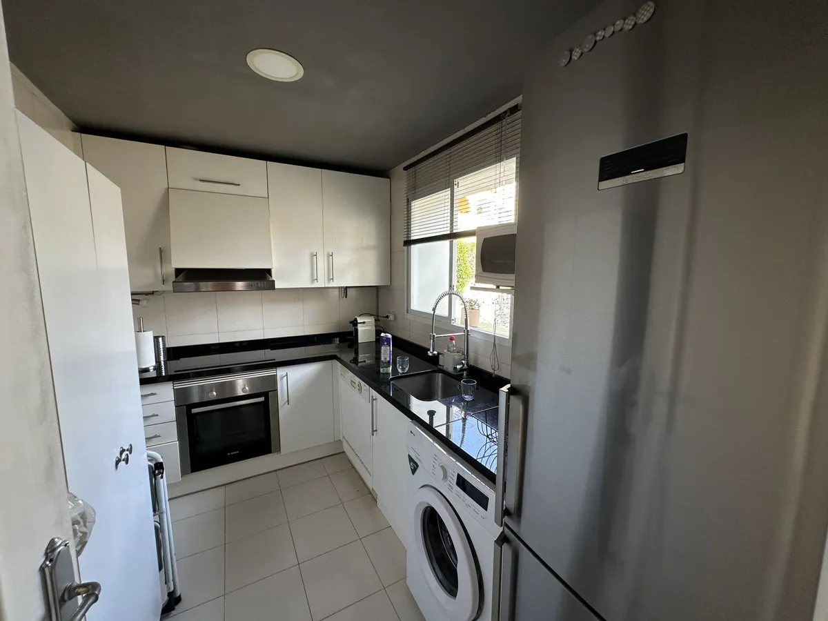 e7650bec-27f1-4a68-b08e-2b07a15014a4