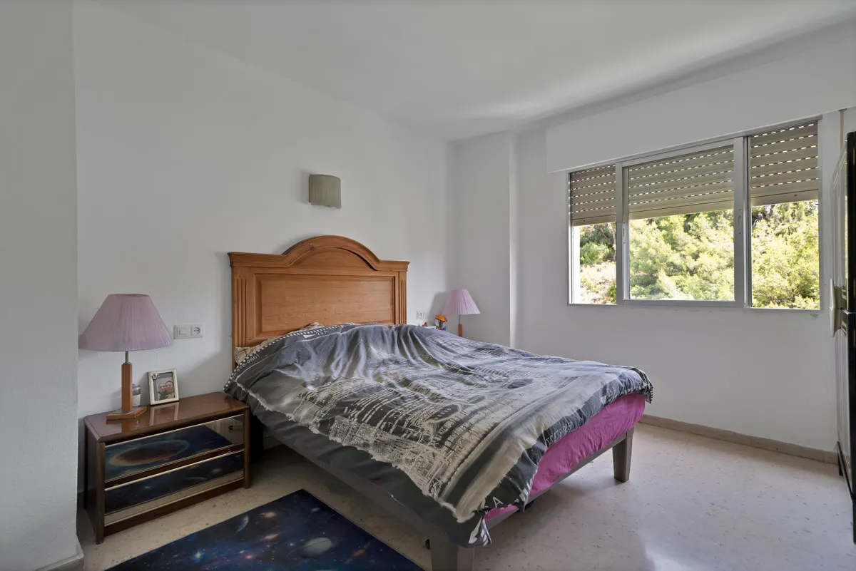 4e49c181-8117-4973-9fa4-73db3286537e