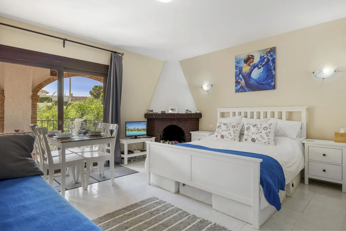 d73fe4cc-e2ba-4a8b-8514-799ceb8ed107