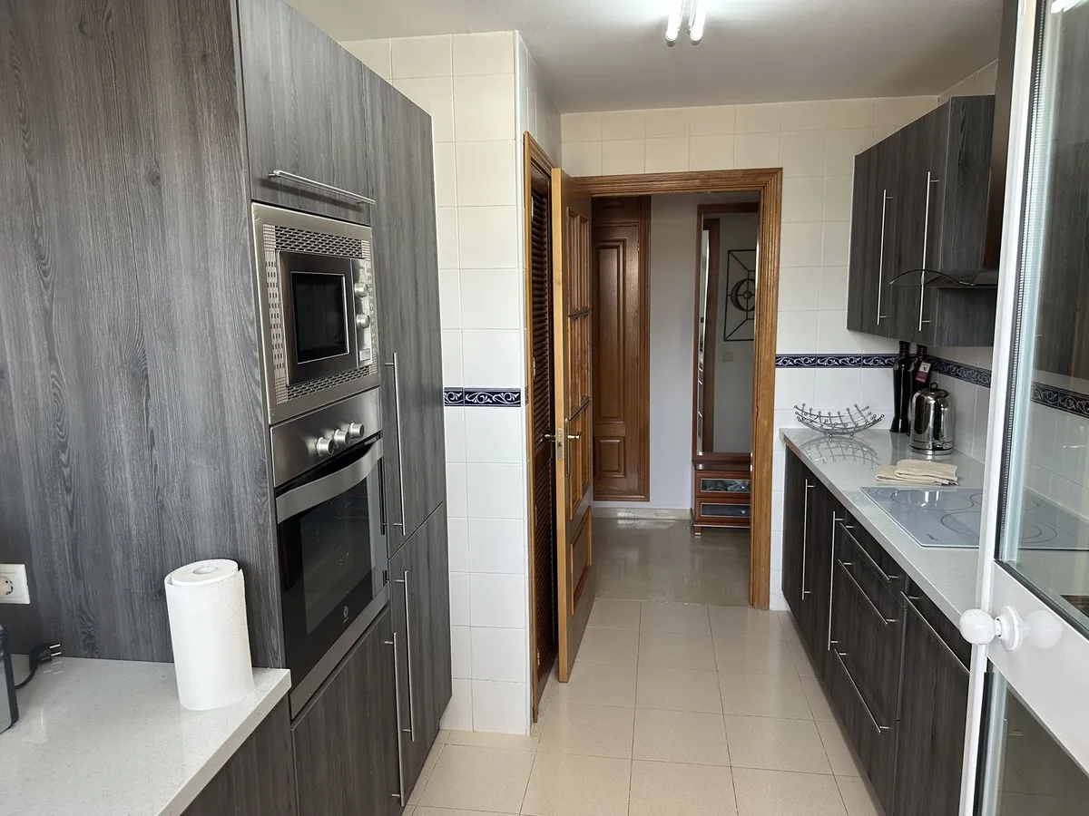 da3a2f85-ff93-4f22-befd-b54cec76c279