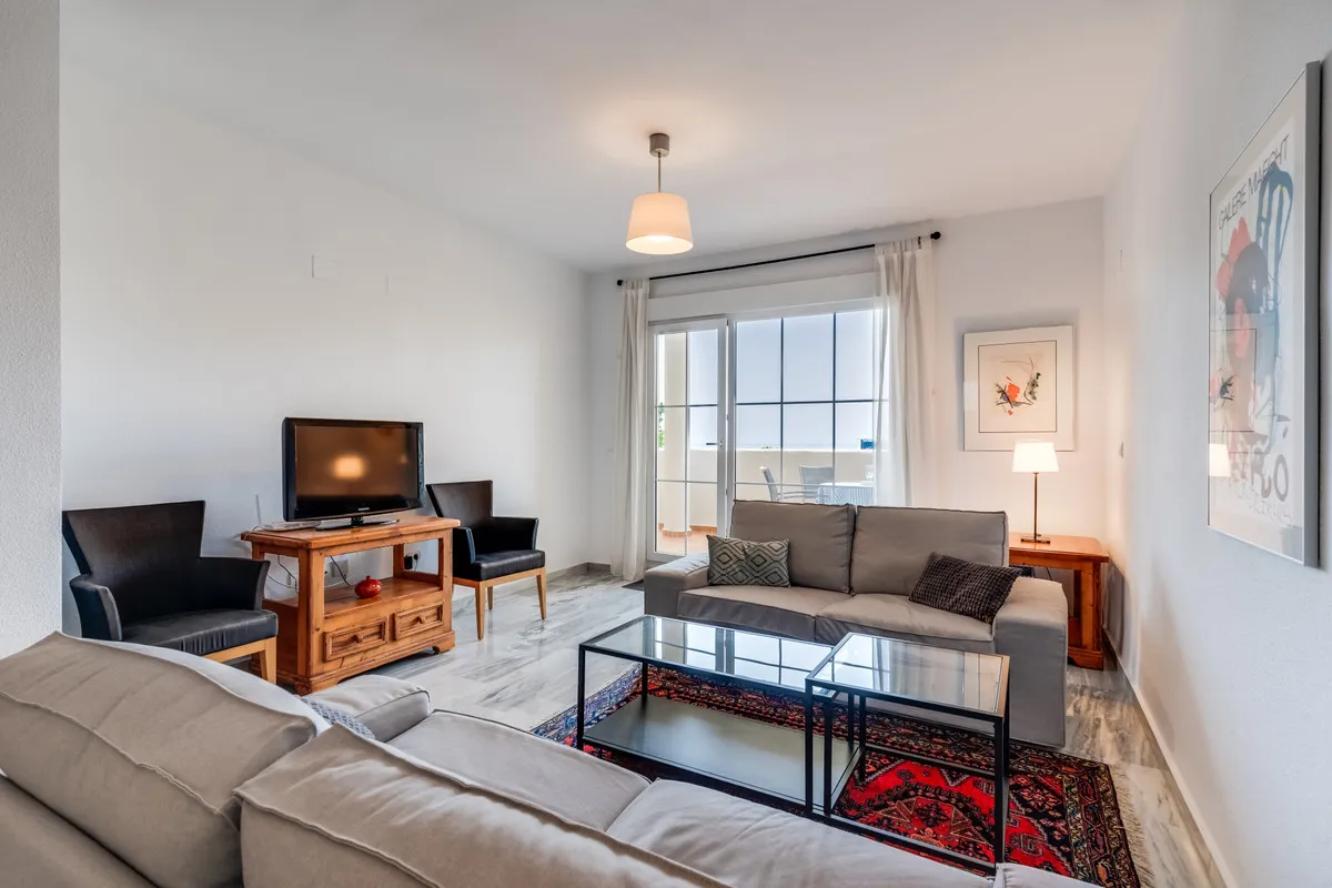 e7923362-f25f-4421-a3d6-8e009bd1faf4