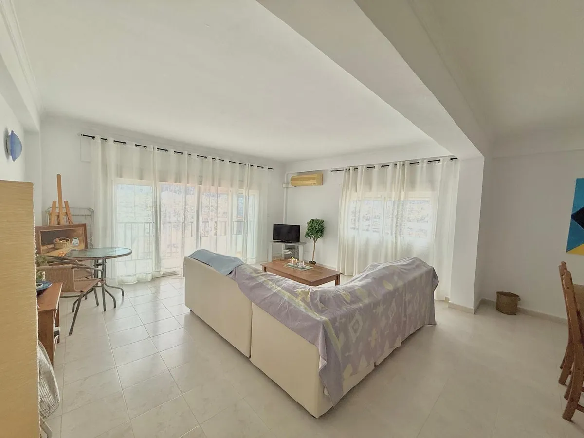 6ebeb9cf-9a66-413f-ac0c-2687e2f5c585