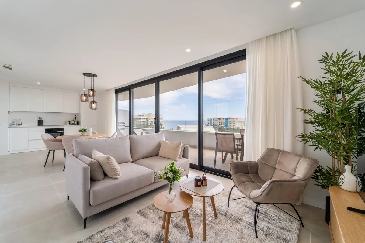 edbeb394-1bdb-40b4-a8a9-c7ef960c9833