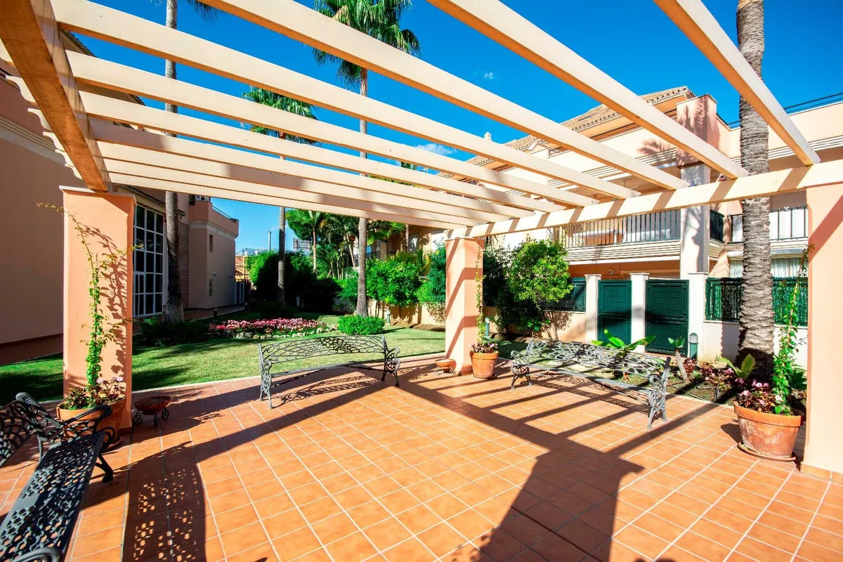 e7ca49f0-ea75-4d51-a942-50a78afc92aa