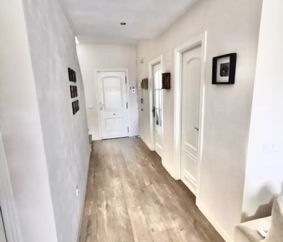 6ba95aab-2090-4c4f-af02-d3749bc2aed4