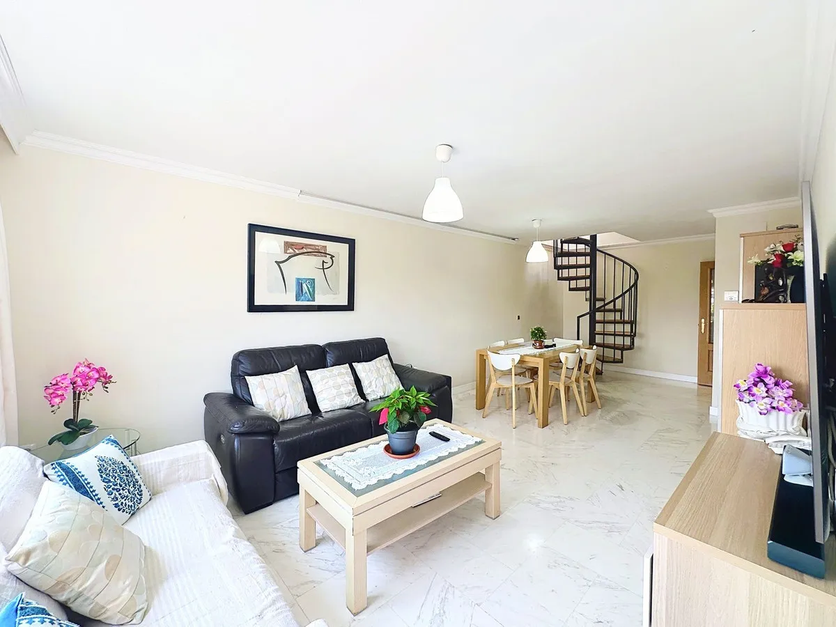 f1412aba-a067-4d33-8278-2b88fa512e80