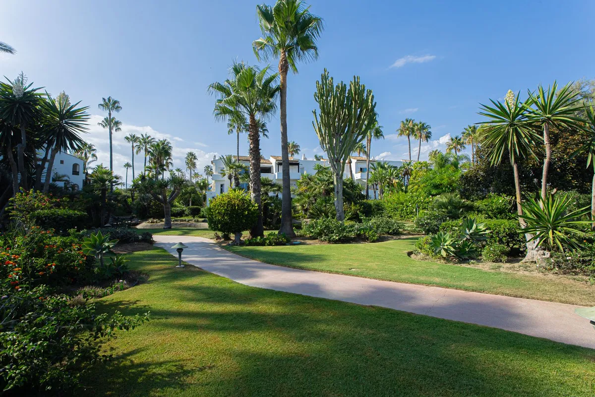 2e0ecf0b-fbbc-49d0-95ff-822e76bc11f5