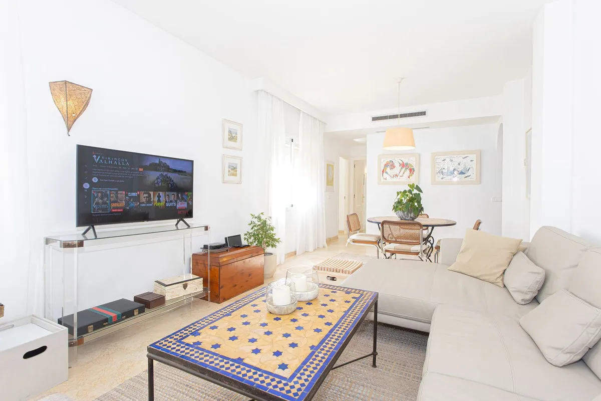 38f10235-16d9-4bbd-9e8b-f3410396b95b