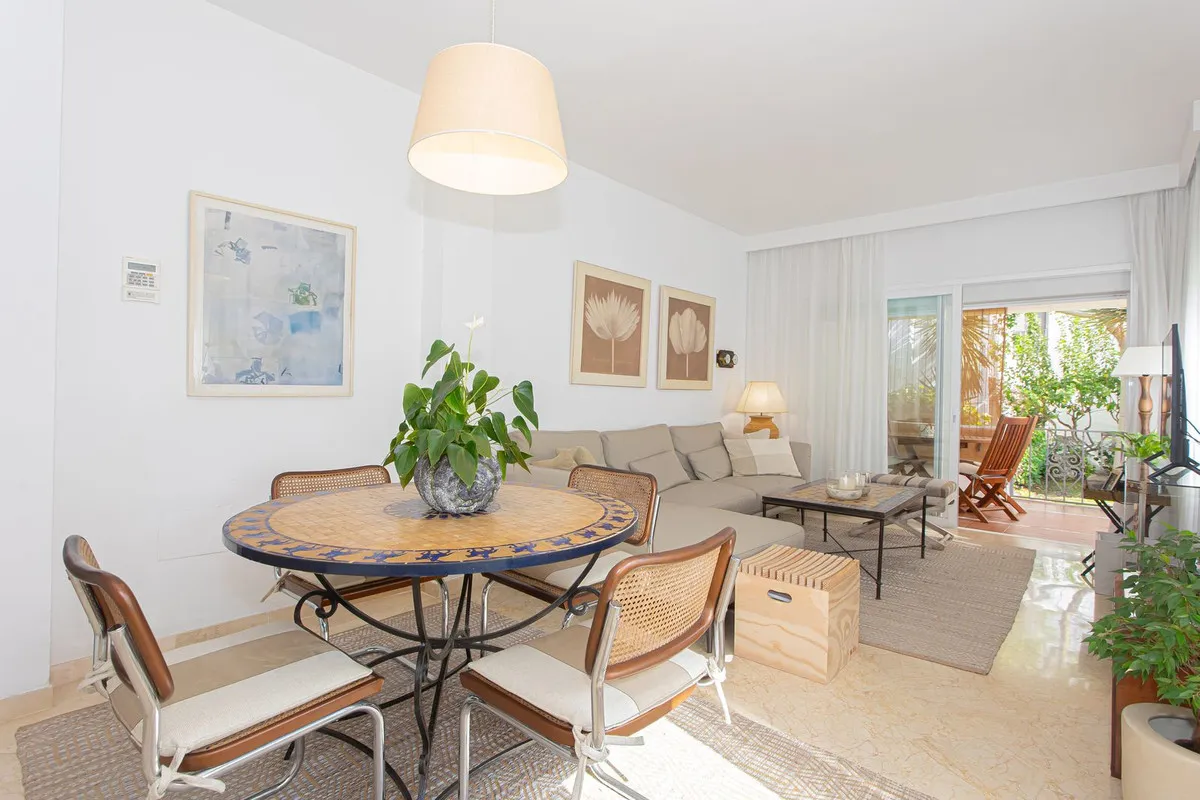 ccc1e097-6a86-4c8b-aa3a-4d7d58038ad0