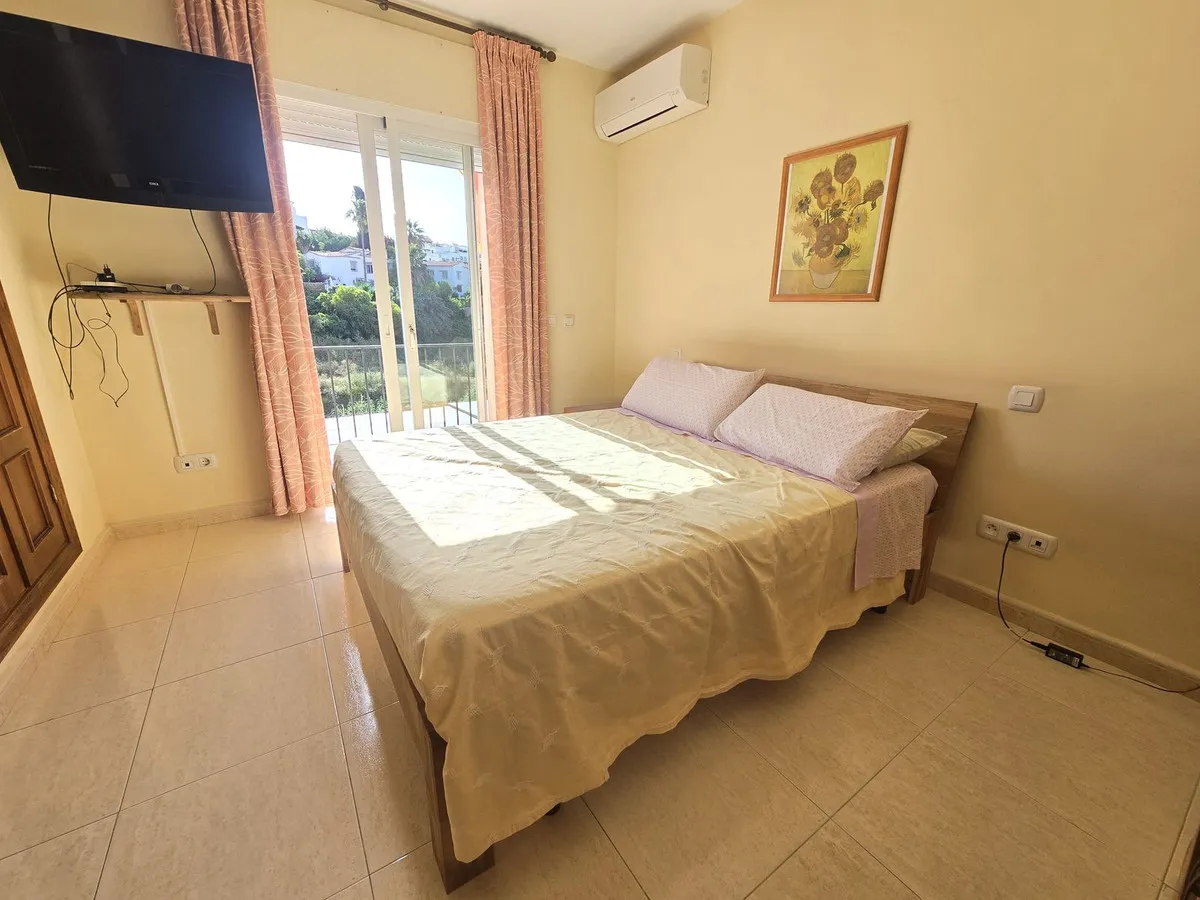 3ae41c14-7673-4998-ba2d-a684e6ccfd6d