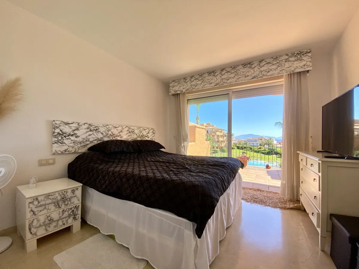 9ff30603-b1b3-41de-b810-58e1892ad16b