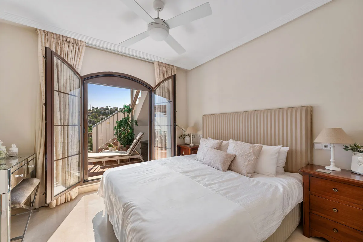 4d30589d-da19-4111-98ae-1a33af50fa54