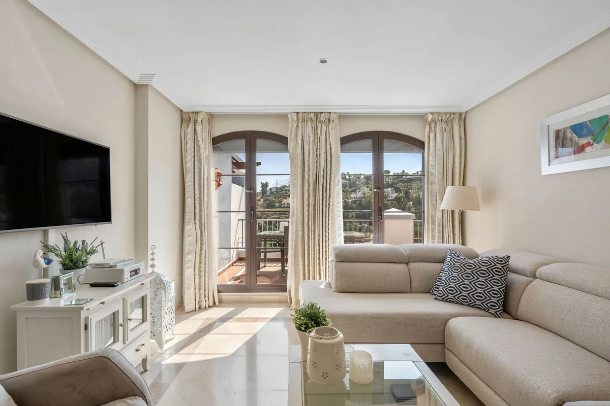 795726d3-17a6-4258-8d48-54977c438a8f