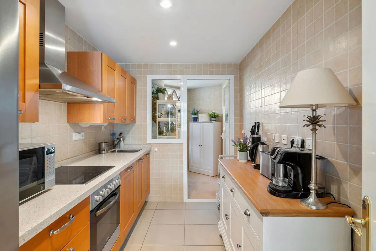 9b497d3a-3abc-470f-a34d-bce97d948dc2