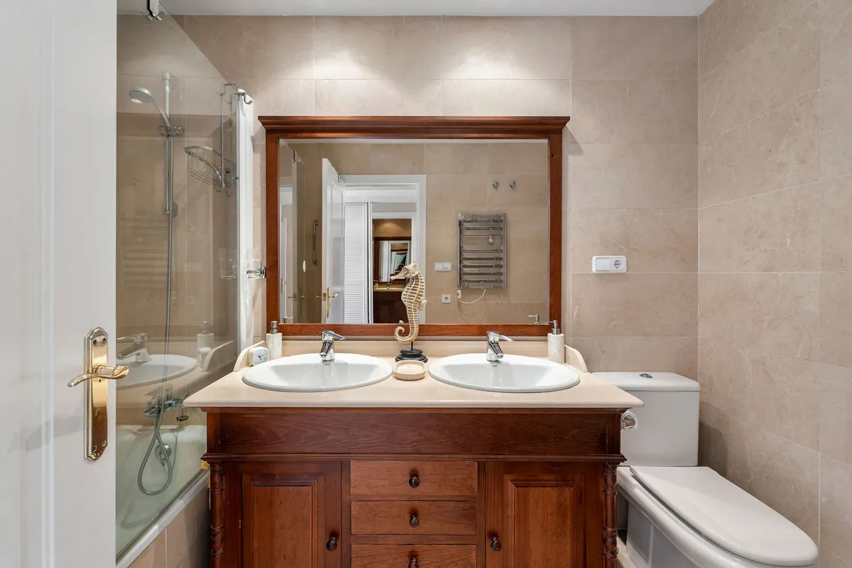 fae7fab2-43c1-4720-98e7-679ece1d382d