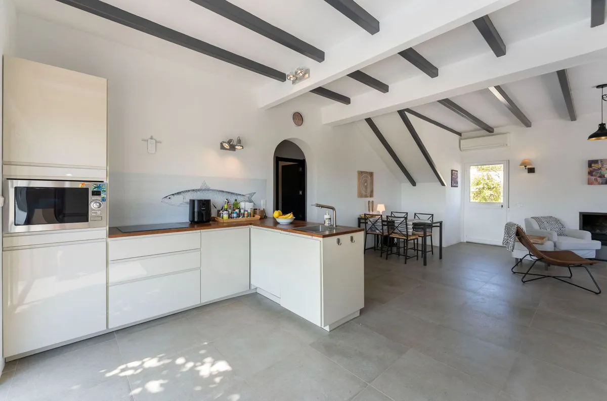 400b928d-1177-4453-9cff-a4d21ccea445