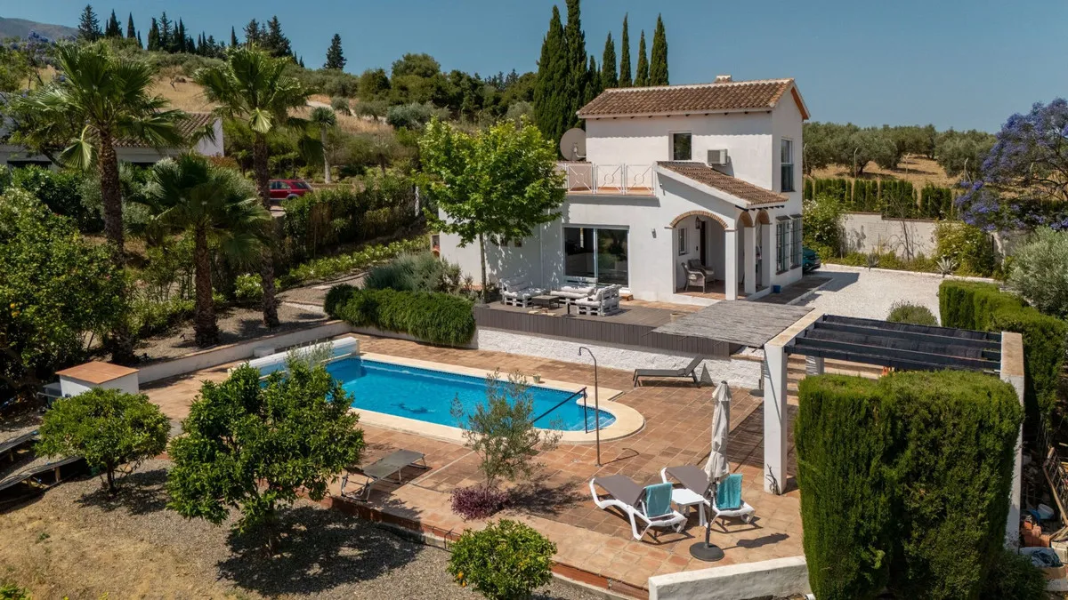 ad706e1c-4aa9-48e8-9a0a-9c8c32cceddd