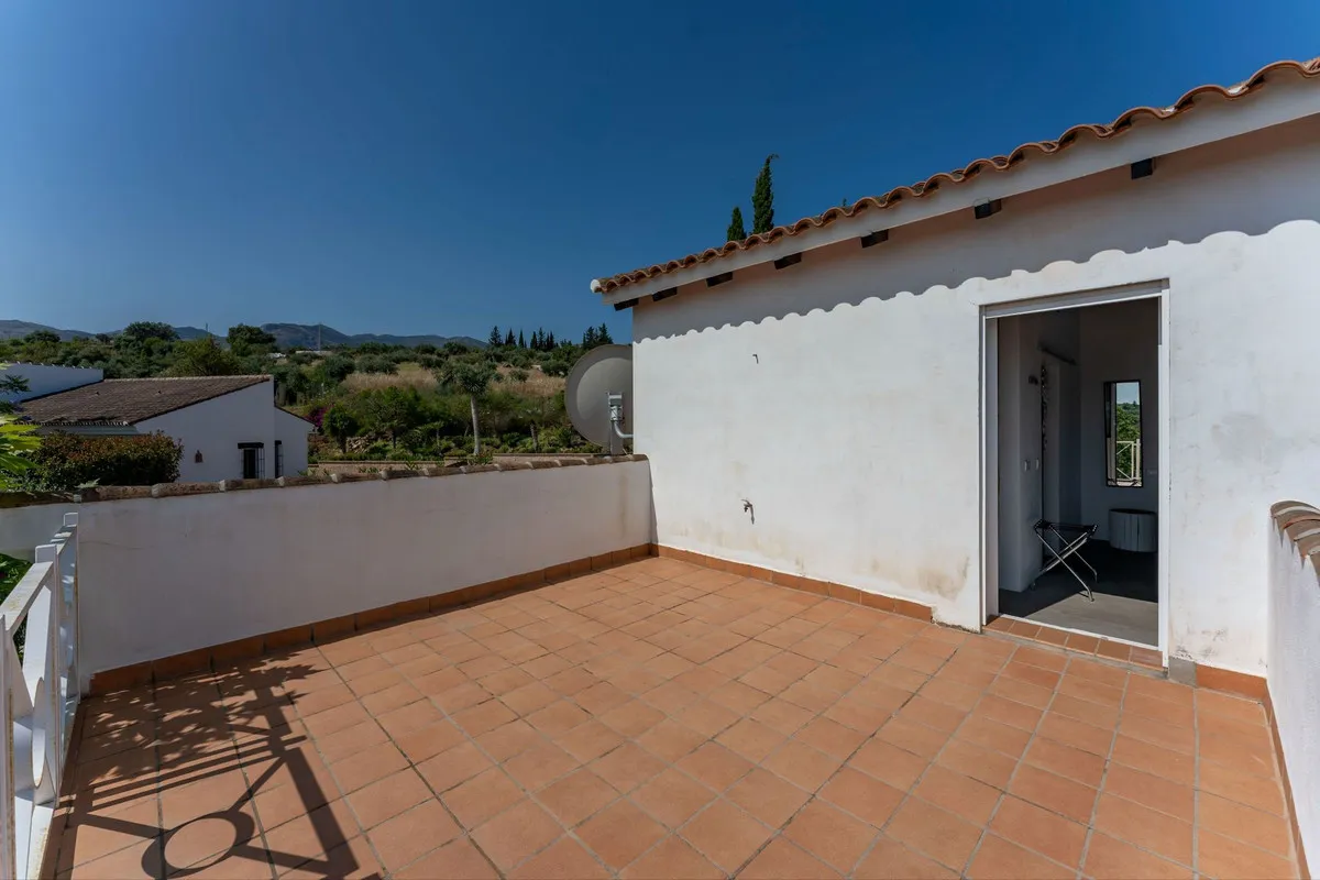 f2f8423e-91eb-4245-ae06-58511eacff0b