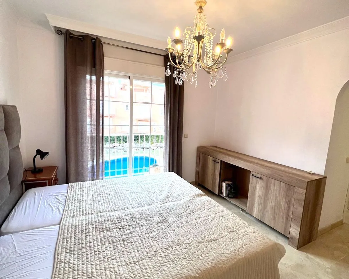 d7d96521-d721-430f-9031-48df176d5009