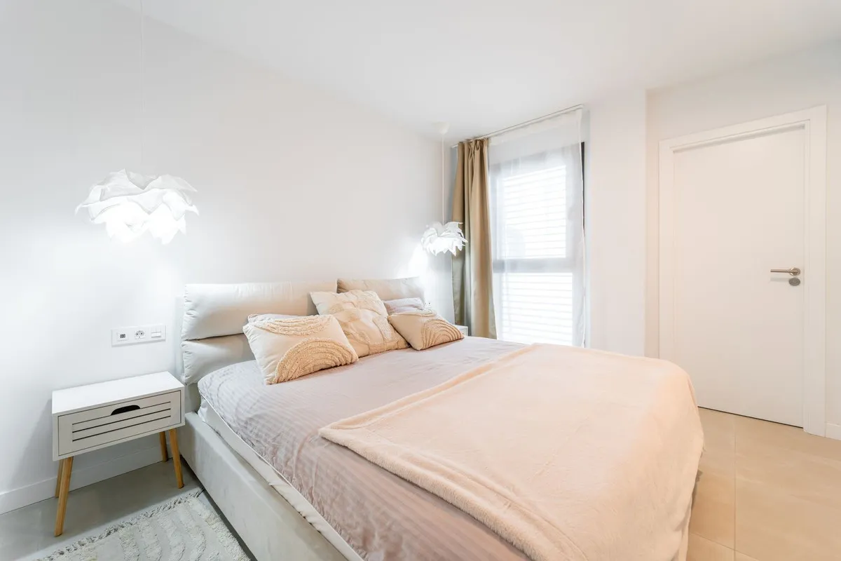 1f8ffbc3-a842-4ac9-8122-2518c570e444