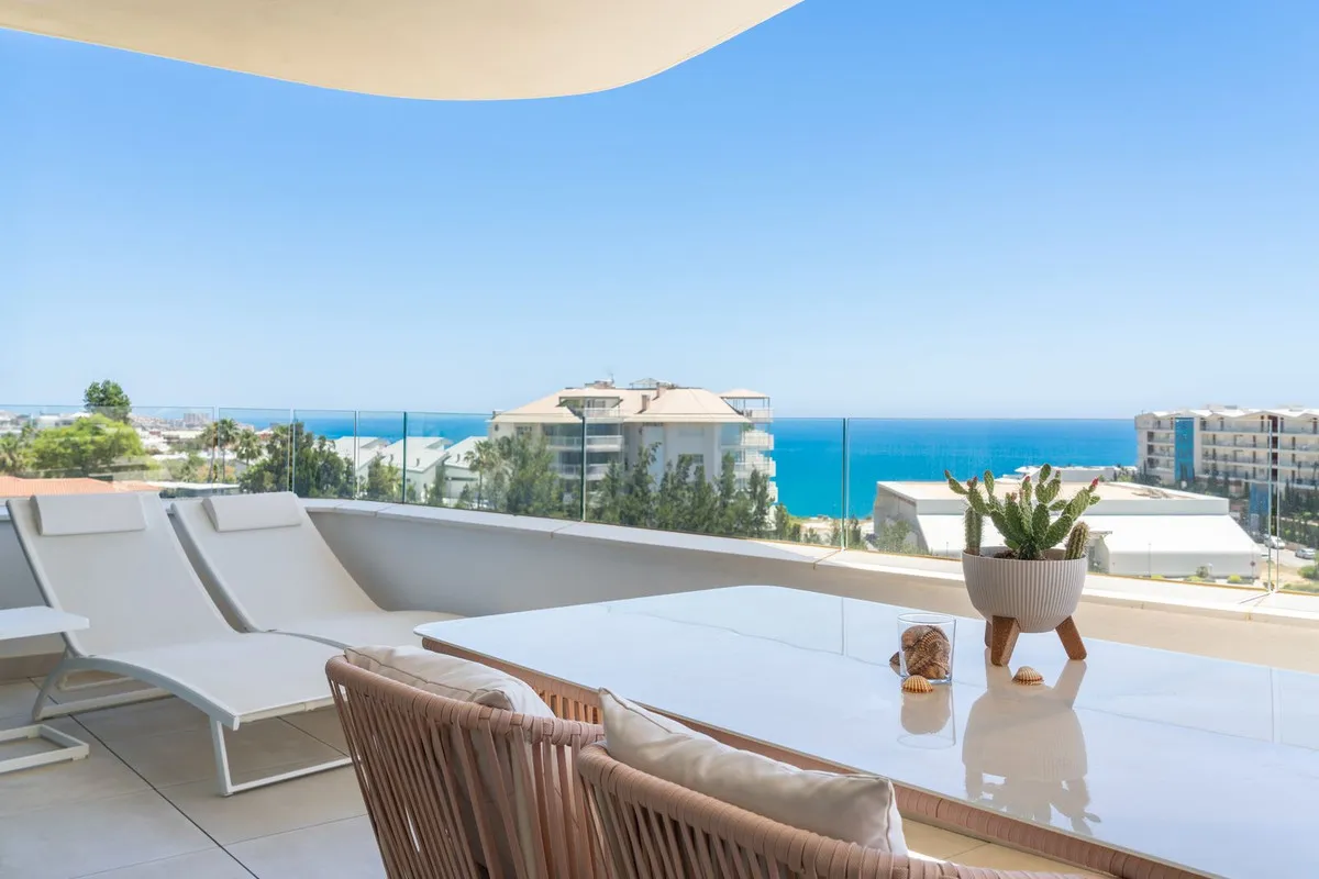 6d89b816-8212-4ea5-afb8-4d8986d5c92f