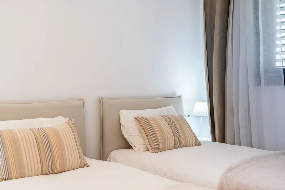 aaab4f3e-2f64-4524-a290-02c5c200a28f