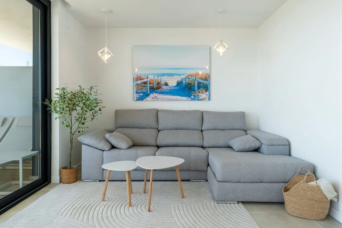 b08f2472-b14b-47af-9ec3-89ff5cae4651