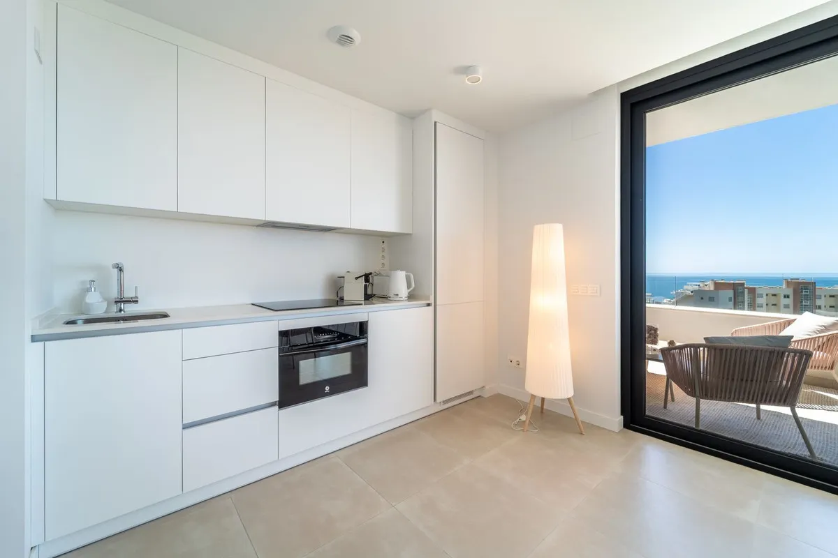 f1a871e7-1de9-42b6-b8e2-3dec5e8c57ee