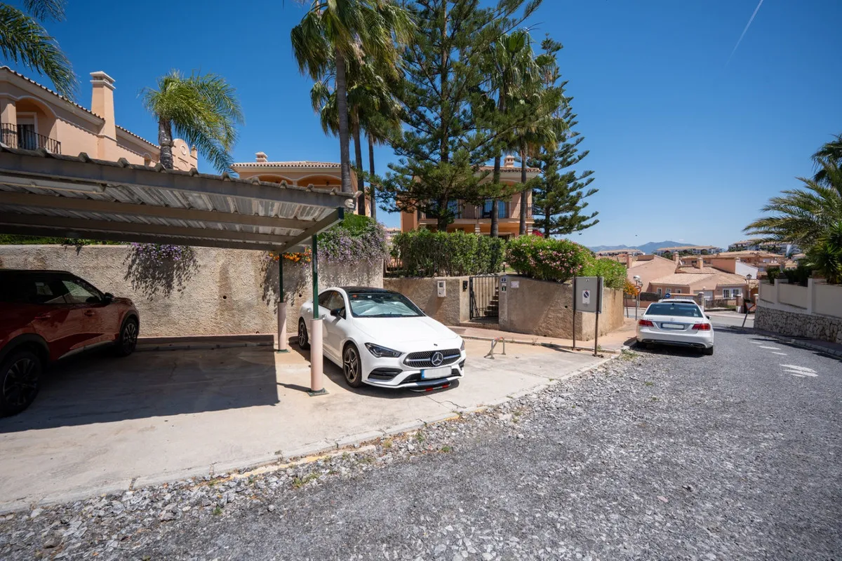 099a3799-3338-4eaf-8881-ca3be76a3f69