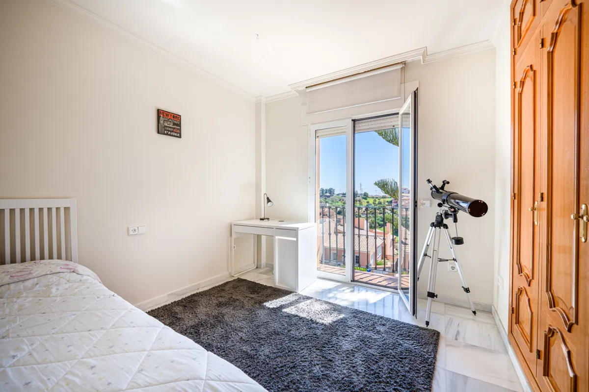 0cef5638-ea99-4ee8-a86e-073bf37d561d