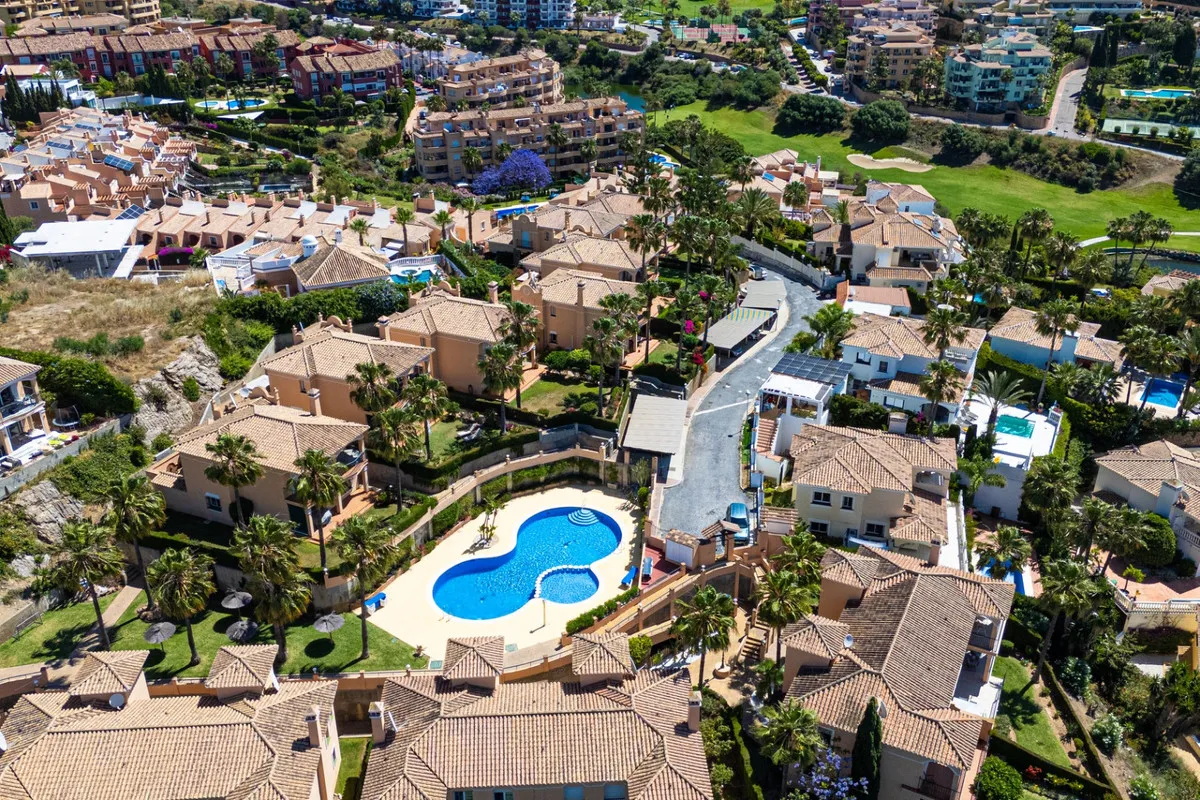 0f54e904-4df8-4792-b837-6c62b8ba0bd0