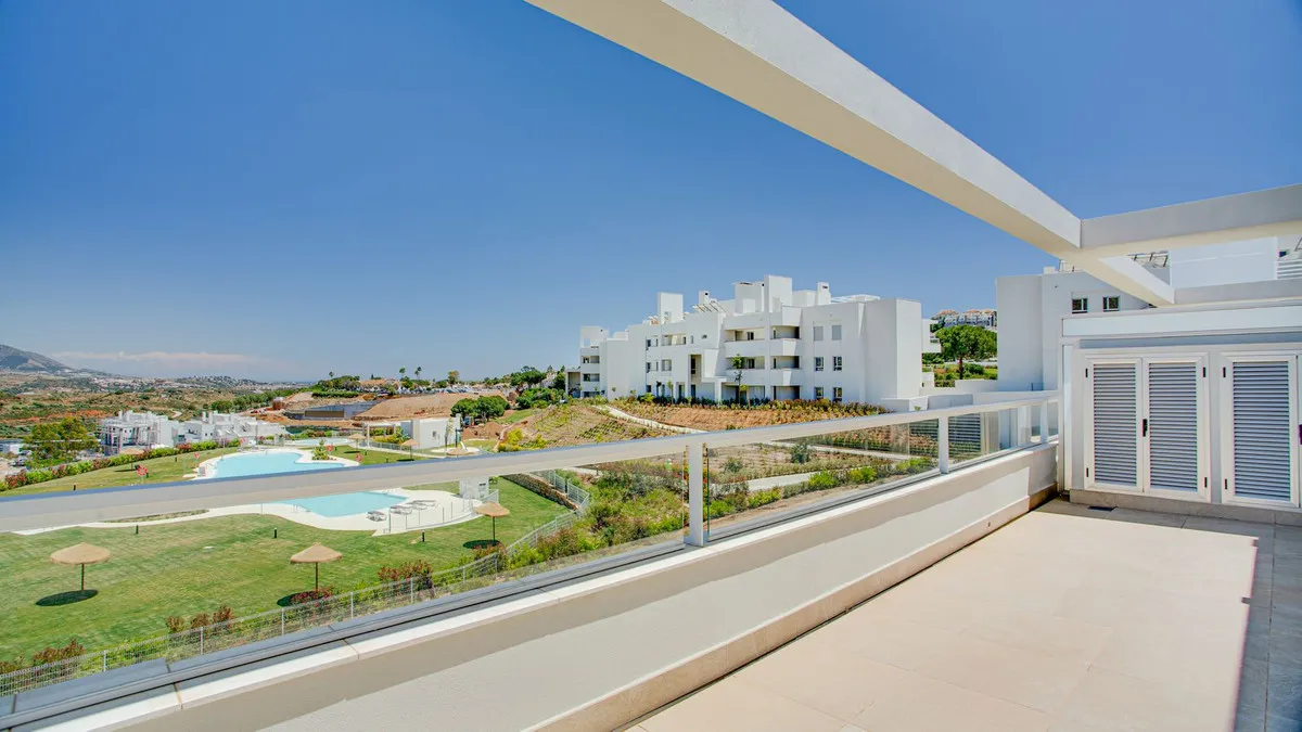 da28f993-c2f8-4f9e-a071-55c3e749c93e