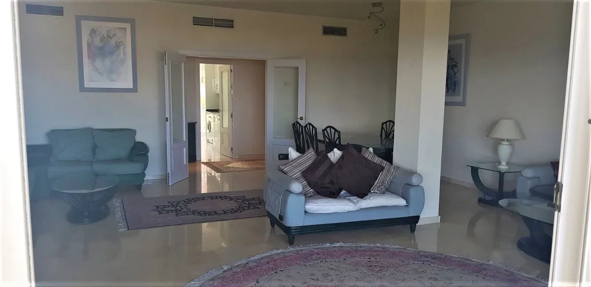 bc9657f5-5e9b-42fc-9c45-ab5d0fc23b8c