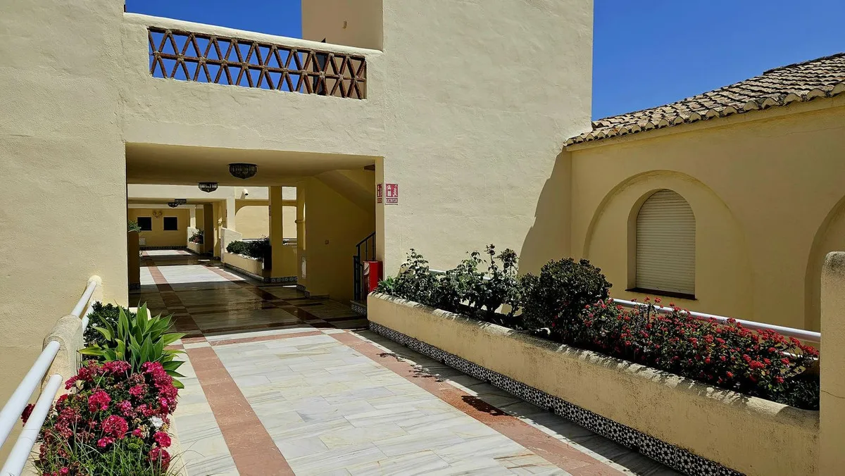 0e5228a3-925e-46f2-87e1-0a7e0b41894d